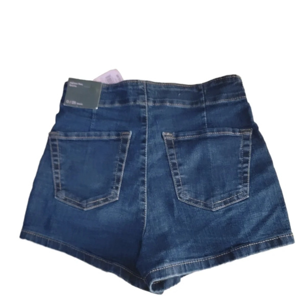 Shorts - Picture 2 of 2